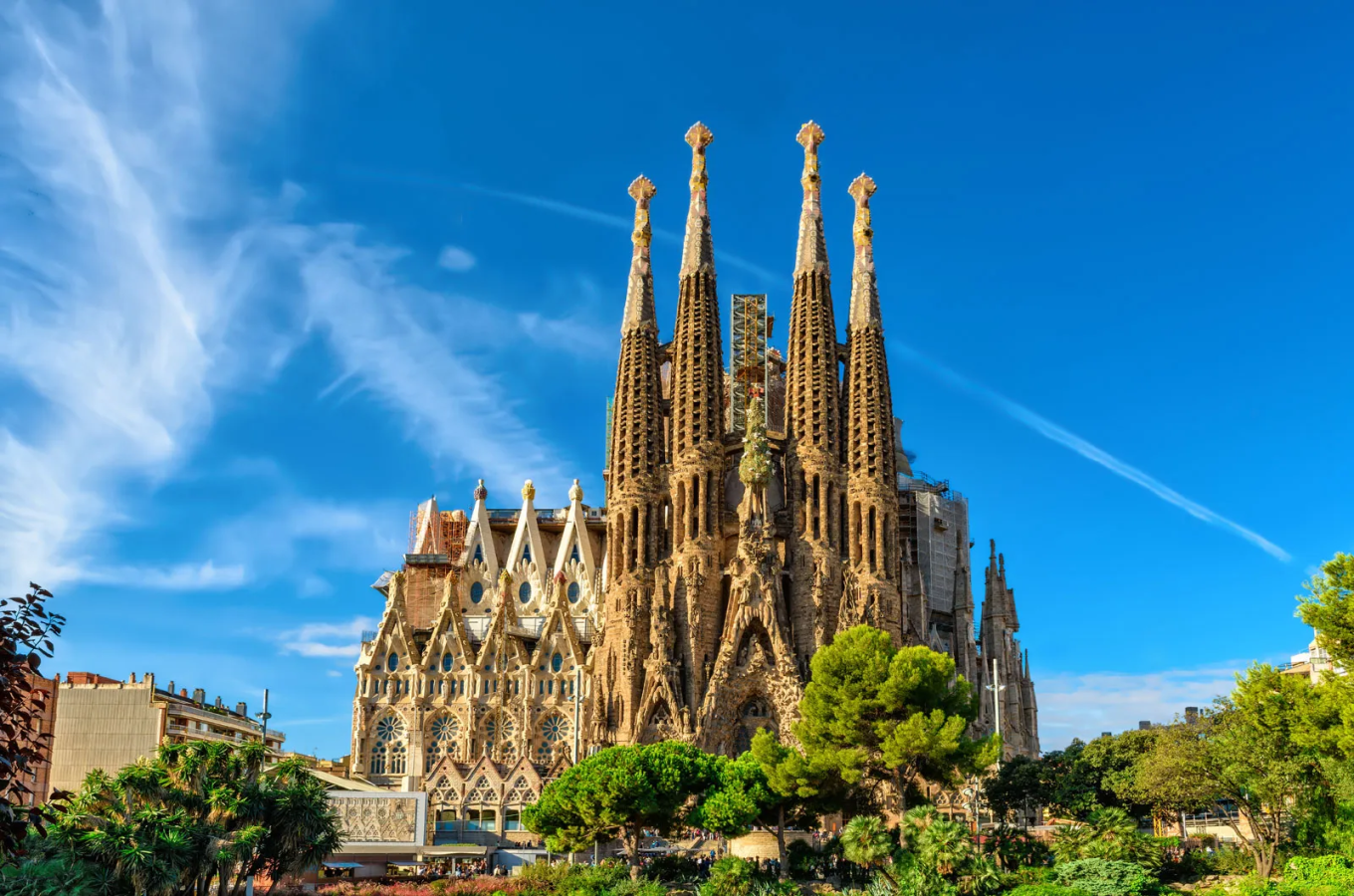 Gaudí's Barcelona: A Journey Through Art, Architecture & Beauty