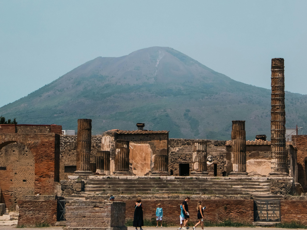 Pompeii, Vesuvius, Wine Tasting & Light Lunch