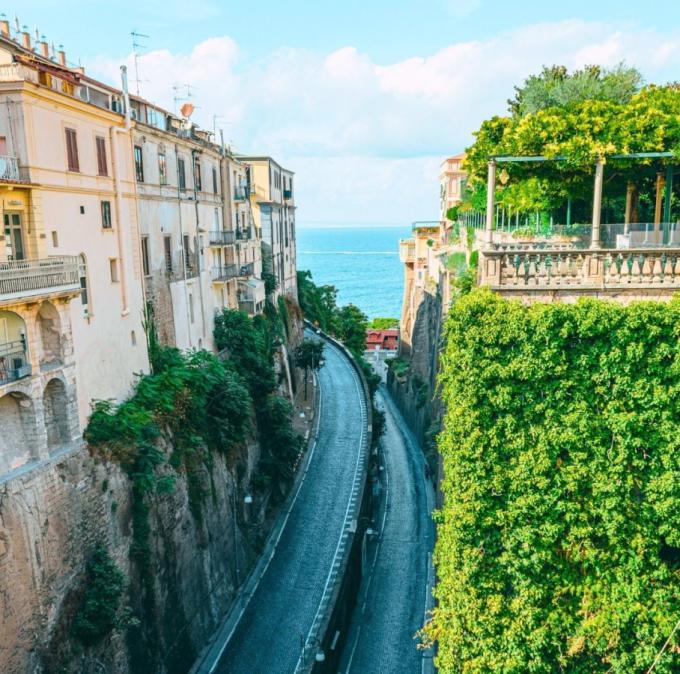 Culinary Walking Tour Through the Enchanting City of Sorrento