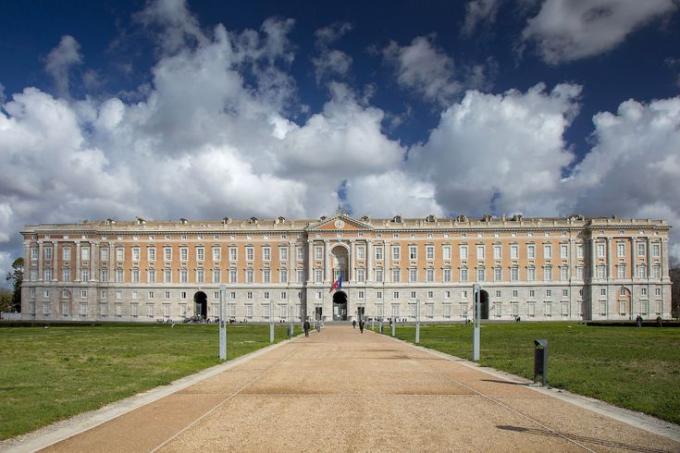 Caserta History & Leisure